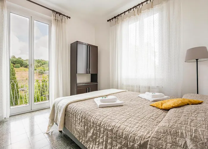 Guesthost - Into The Green! Da Passano