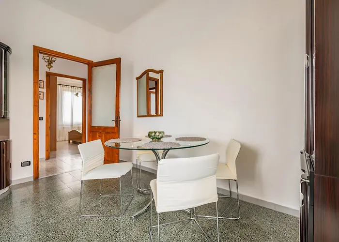 Guesthost - Into The Green! Da Passano * La Spezia